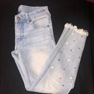 Cute Skinny Girl Jeans ! 🥰